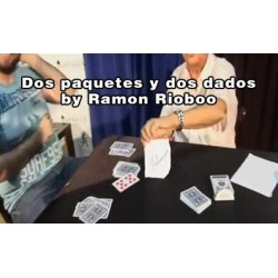 Dos paquetes y dos dados by Ramon Rioboo